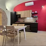 Domus Mastroianni Apartmán *